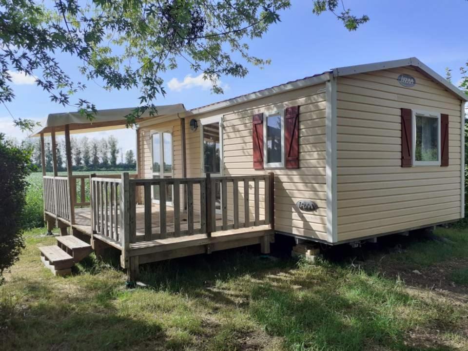Camping Le Vallage Attigny Dış mekan fotoğraf