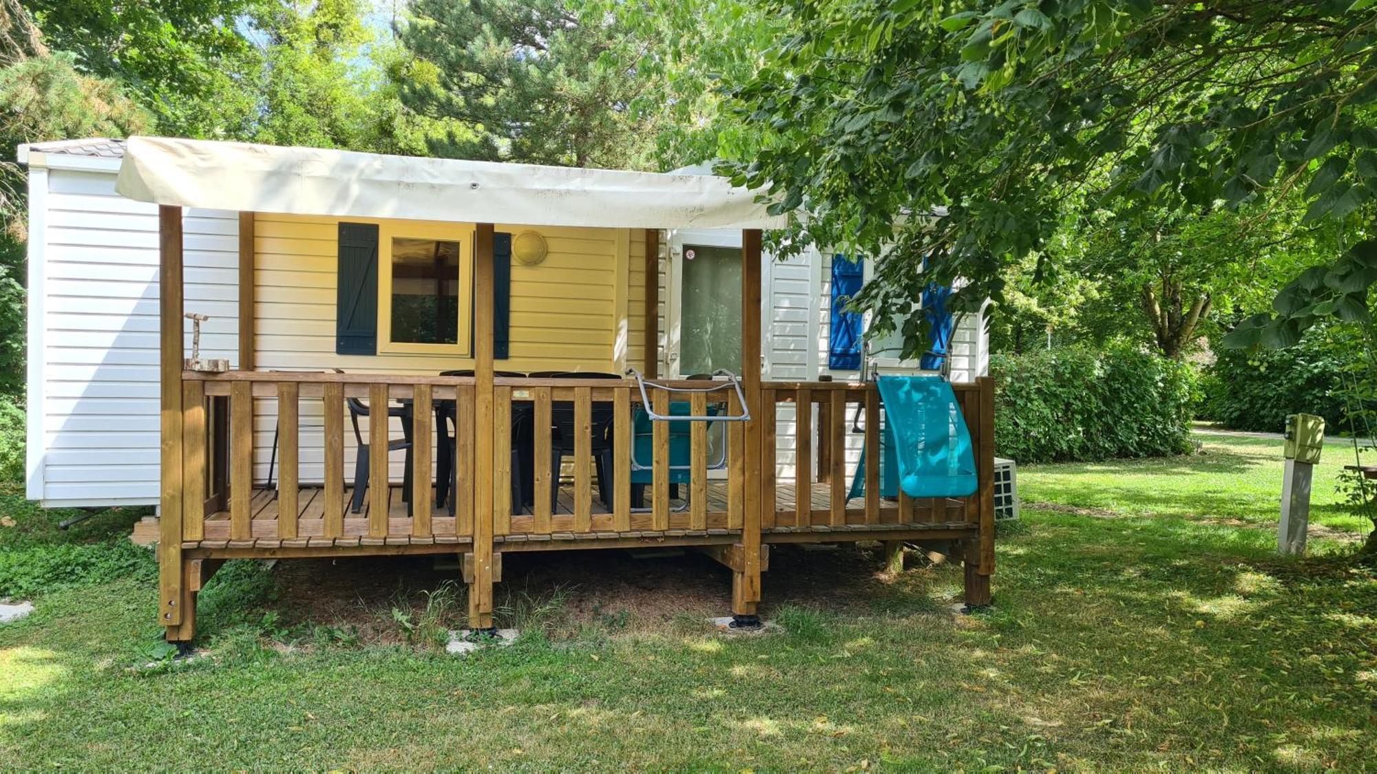 Camping Le Vallage Attigny Dış mekan fotoğraf